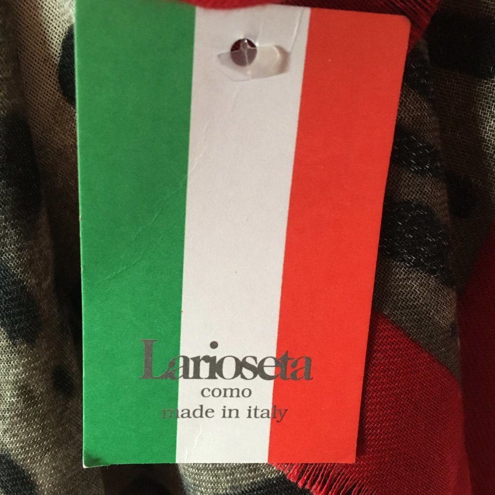 NWT Larioseta como Silk Animal Print Scarf, Italy - Picture 3 of 4